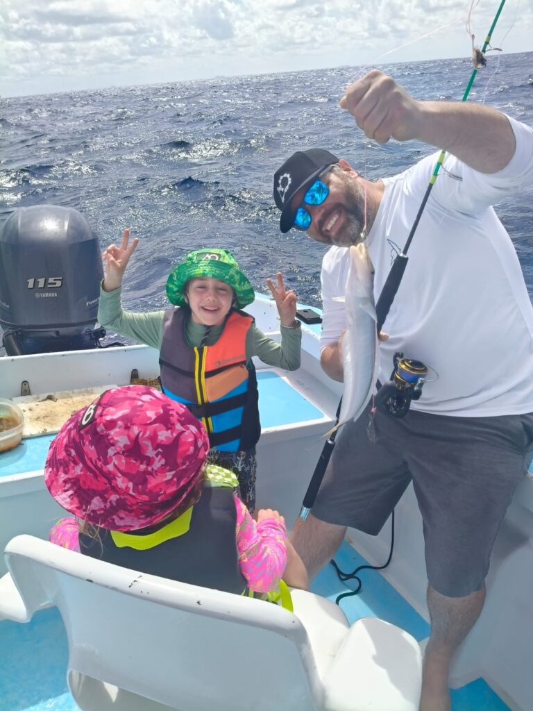 Bottom Fish 106