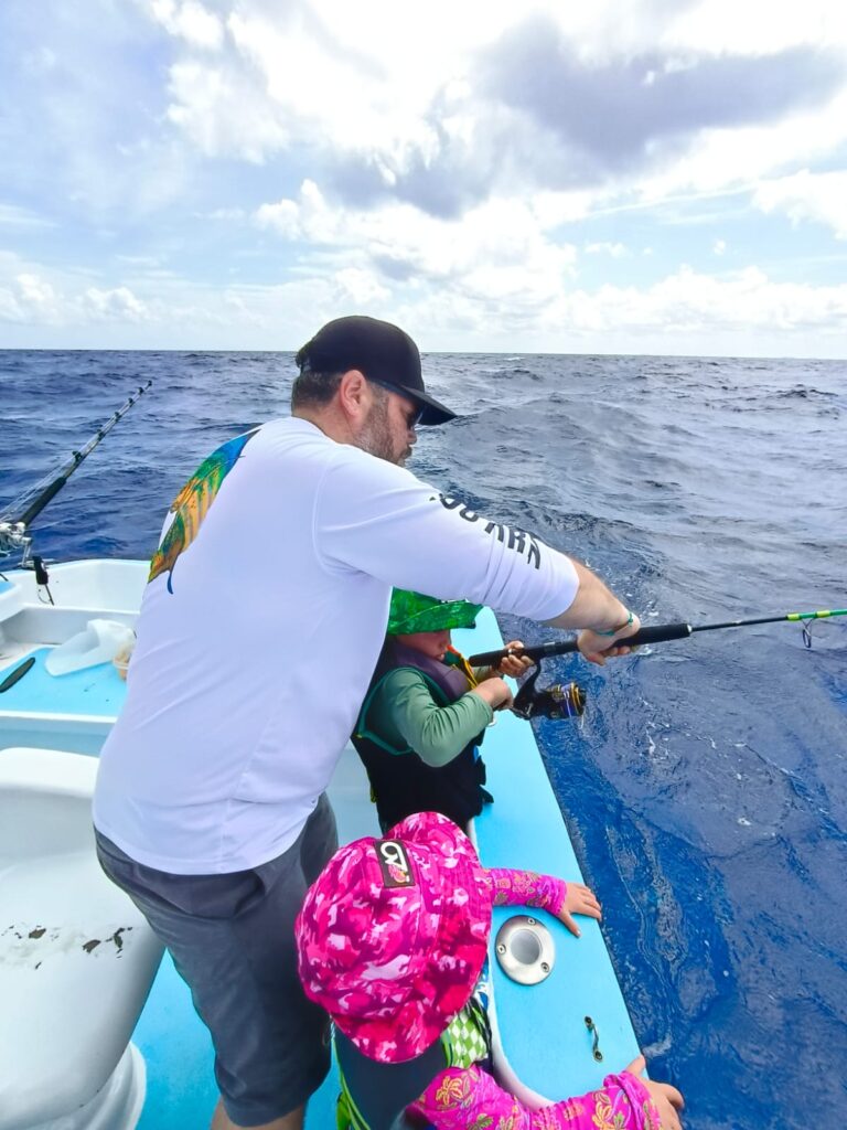 Bottom Fish 108